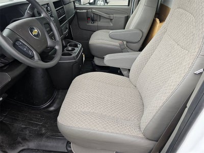 2024 Chevrolet Express Cutaway 4500 2WT