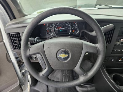 2024 Chevrolet Express Cutaway 4500 2WT