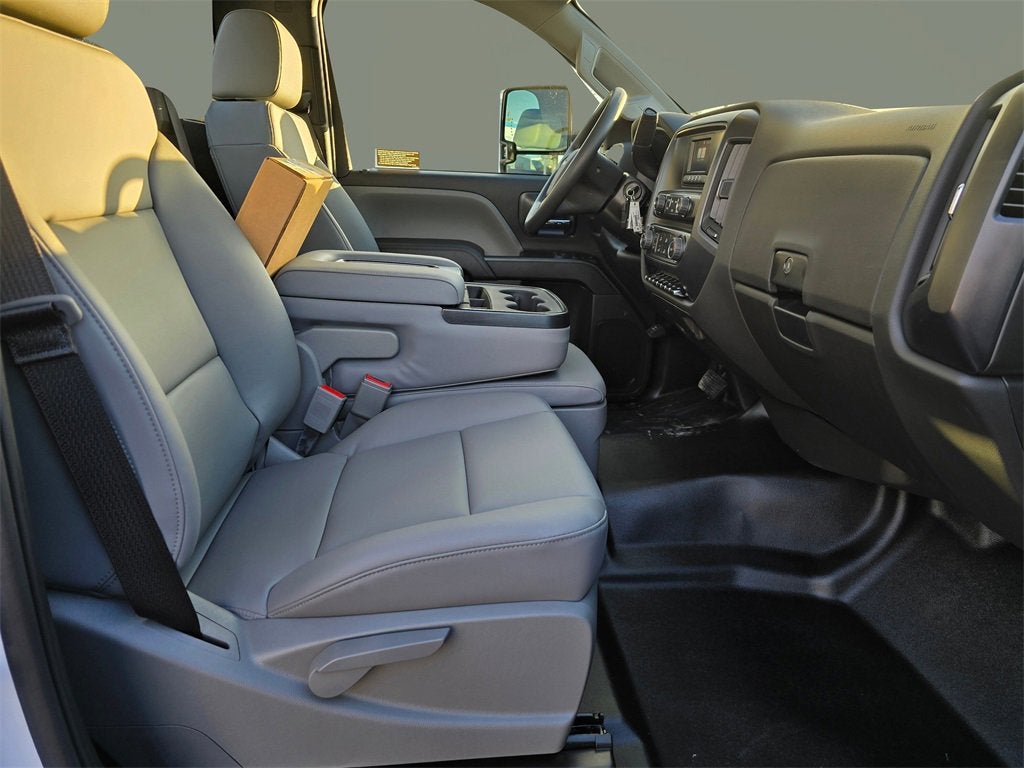 2024 Chevrolet Silverado 4500 HD Work Truck