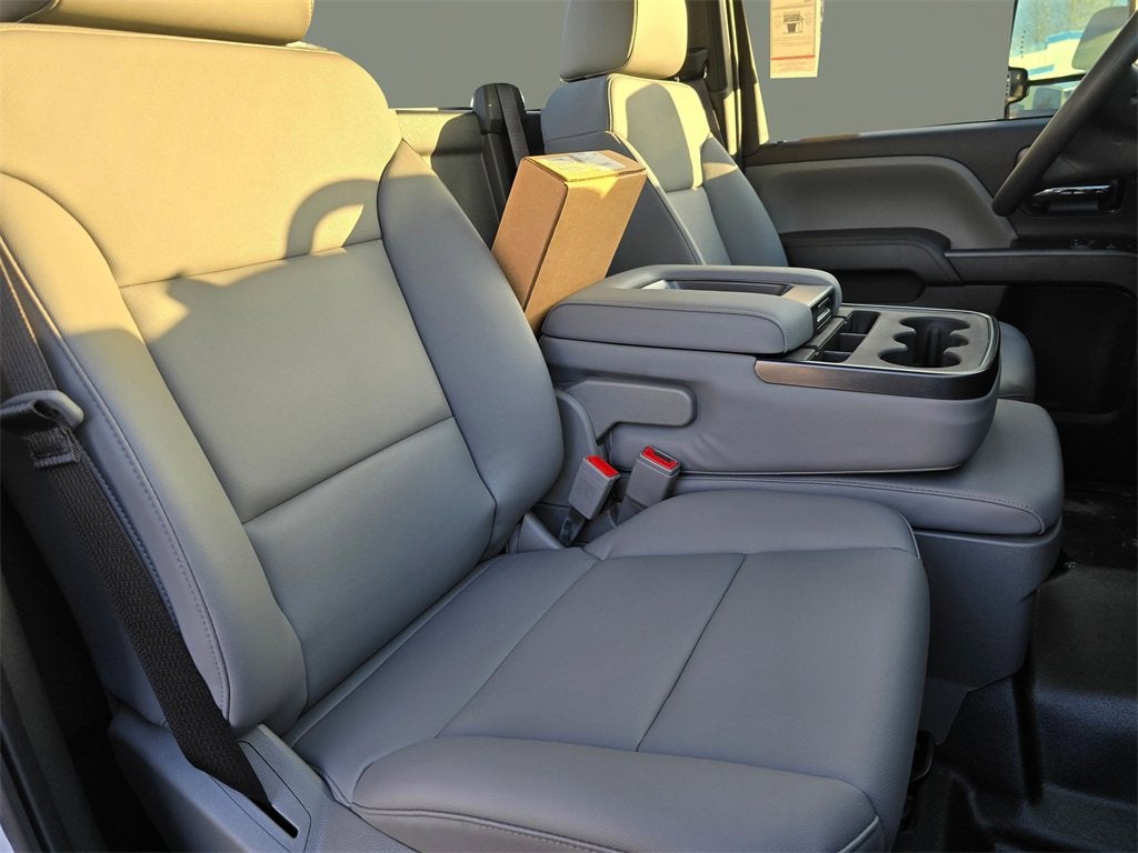 2024 Chevrolet Silverado 4500 HD Work Truck