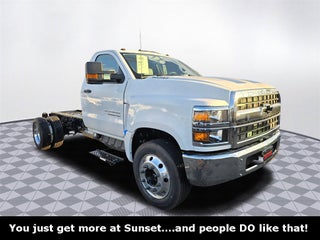 2024 Chevrolet Silverado 4500 HD Work Truck
