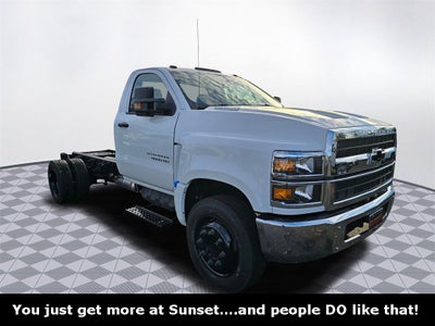 2024 Chevrolet Silverado 4500 HD Work Truck
