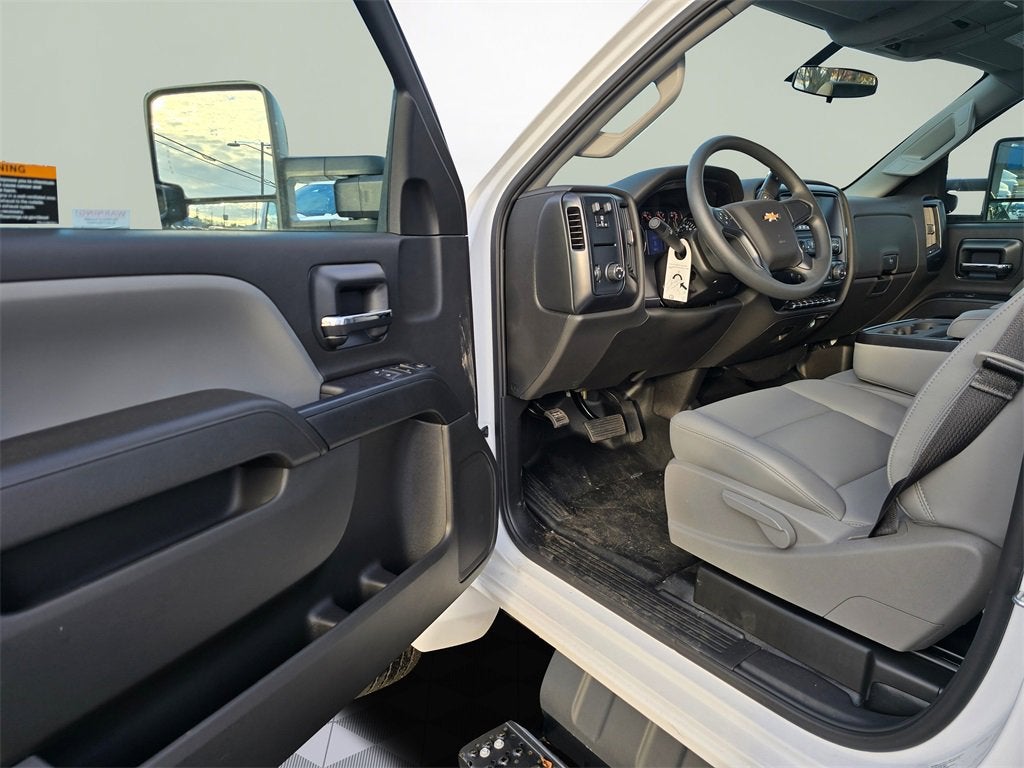 2024 Chevrolet Silverado 4500 HD Work Truck