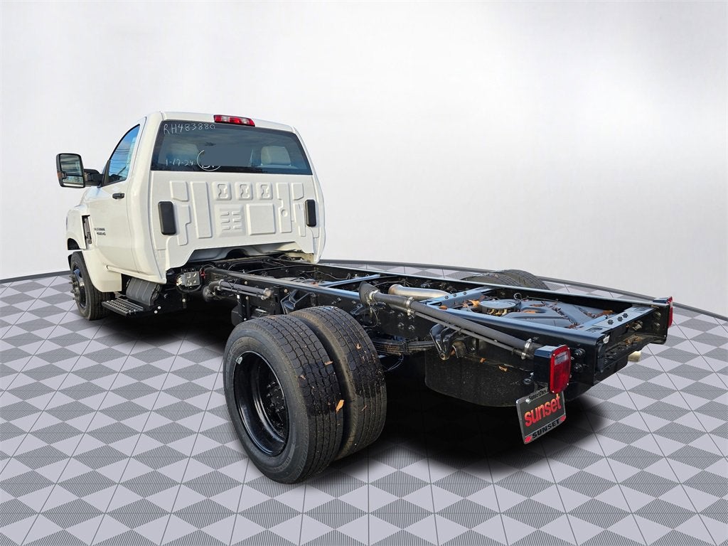 2024 Chevrolet Silverado 4500 HD Work Truck
