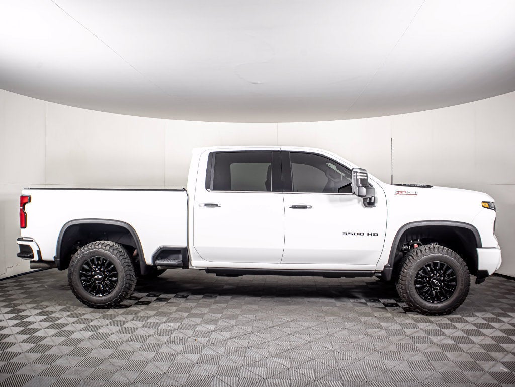 2025 Chevrolet Silverado 3500 HD LTZ