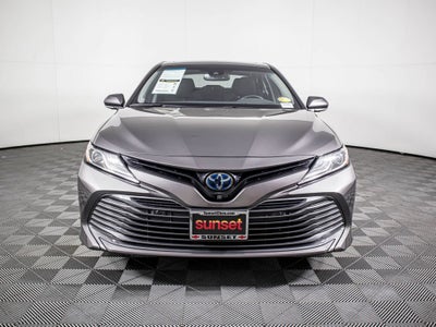 2020 Toyota Camry Hybrid XLE