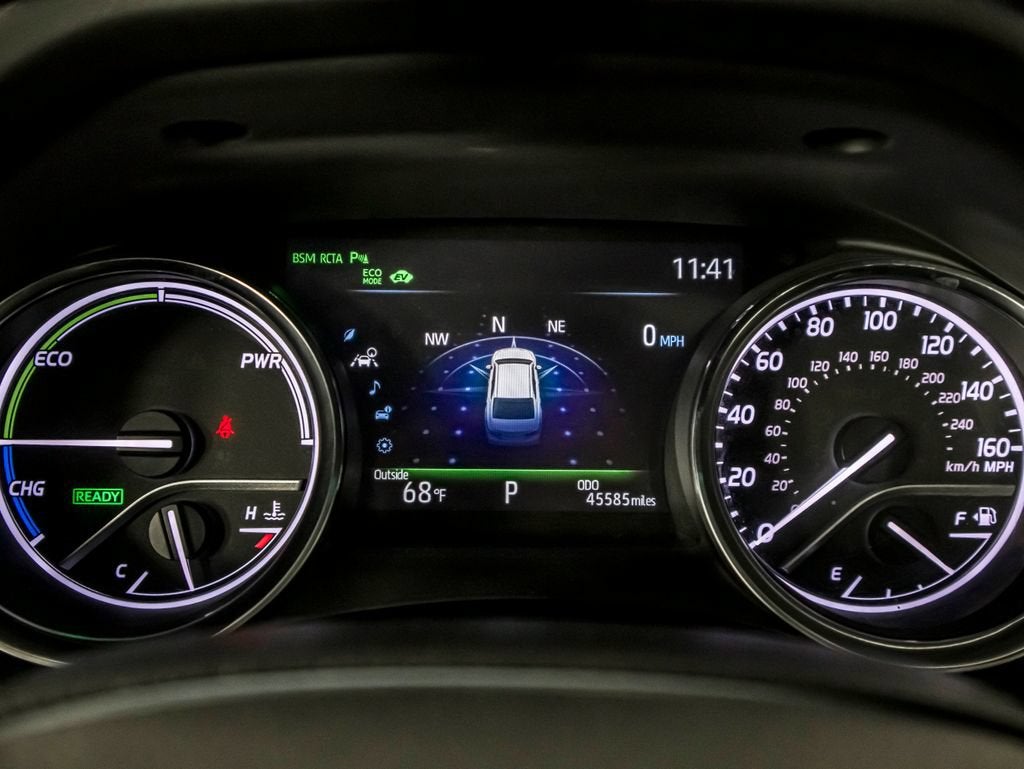 2020 Toyota Camry Hybrid XLE