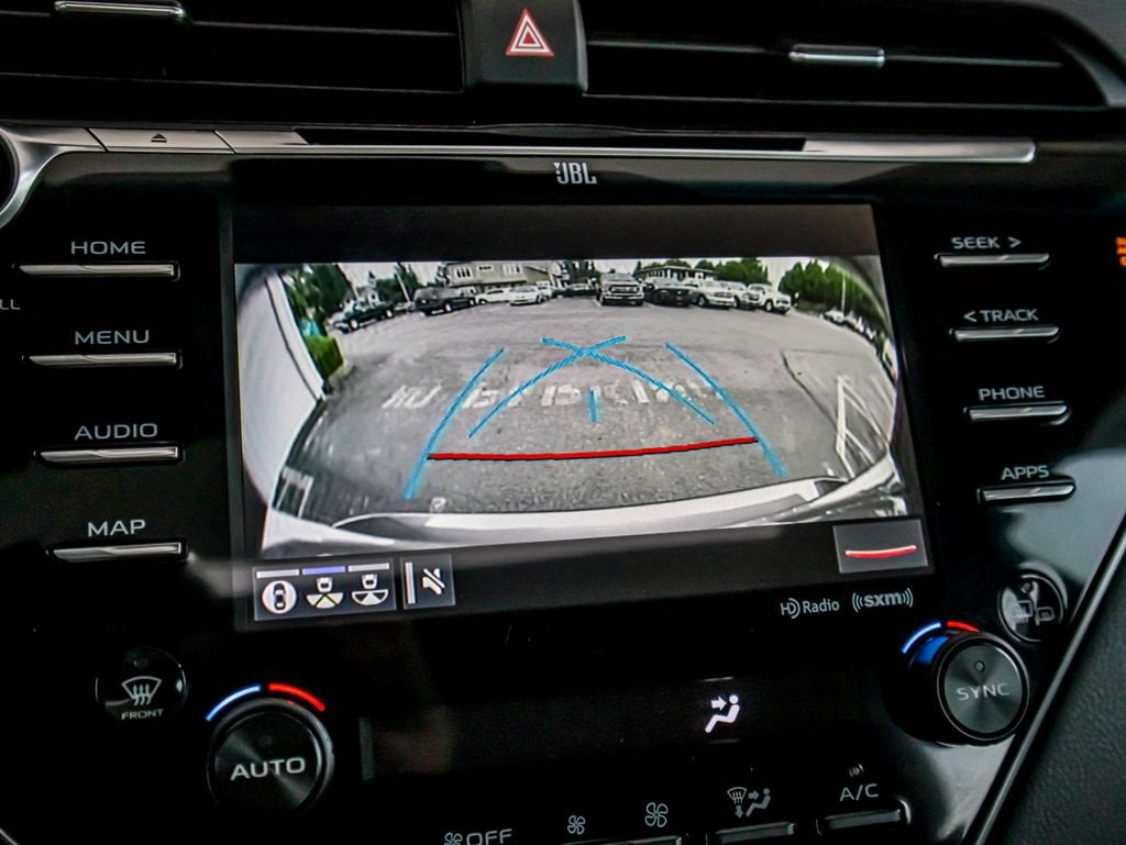 2020 Toyota Camry Hybrid XLE