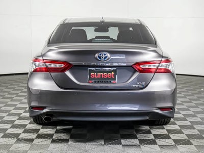 2020 Toyota Camry Hybrid XLE