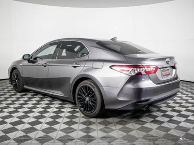 2020 Toyota Camry Hybrid XLE