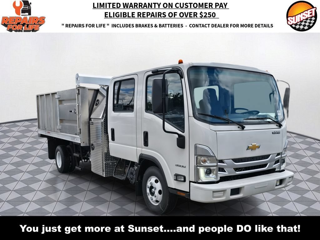 2024 Chevrolet Low Cab Forward 3500 HG Base
