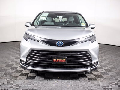 2025 Toyota Sienna XLE