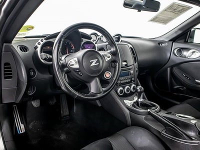 2017 Nissan 370Z 2DR CPE MT