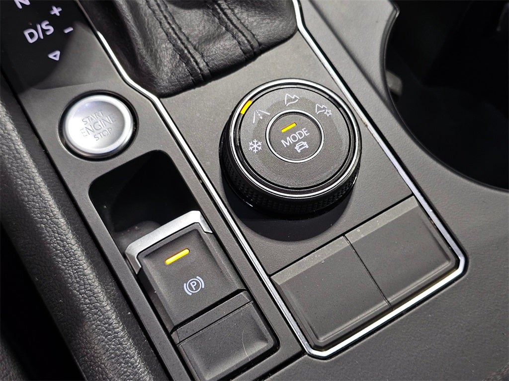 2020 Volkswagen Atlas Cross Sport 2.0T SE 4Motion