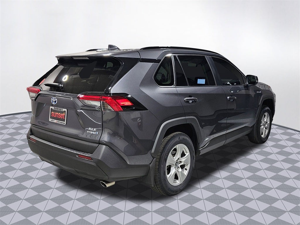 2020 Toyota RAV4 Hybrid XLE