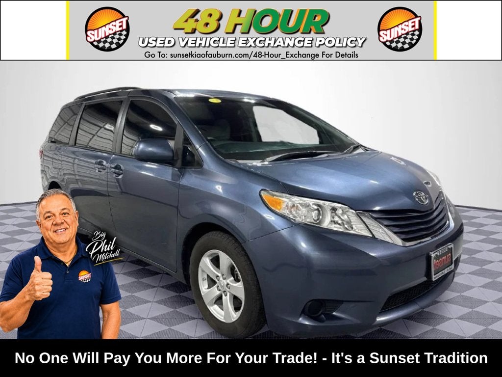 2017 Toyota Sienna LE 8 Passenger