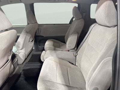 2017 Toyota Sienna LE 8 Passenger