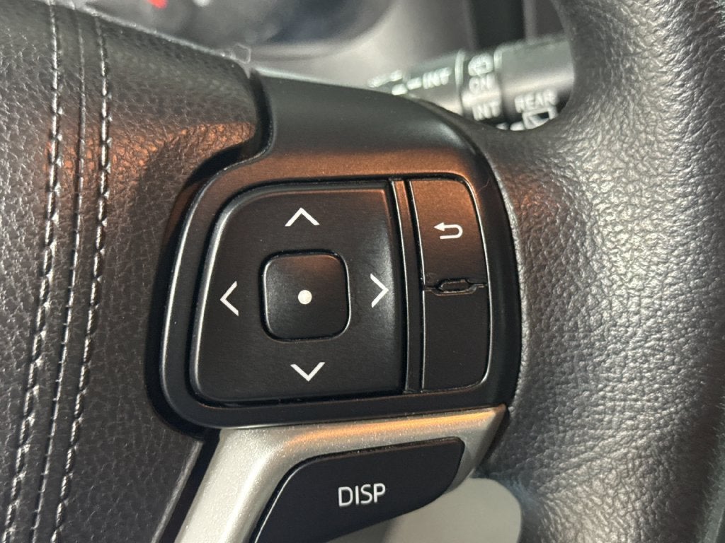 2017 Toyota Sienna LE 8 Passenger