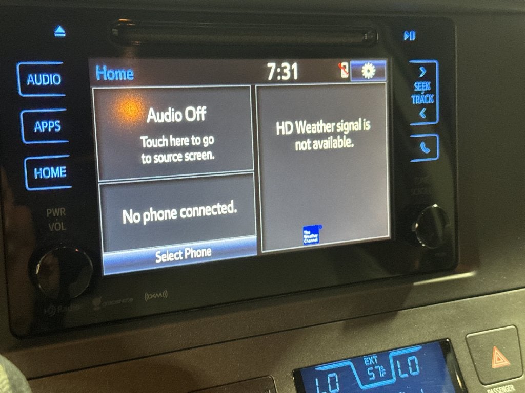 2017 Toyota Sienna LE 8 Passenger