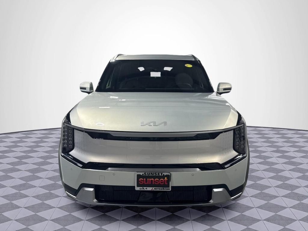 2026 Kia EV9 Light Long Range