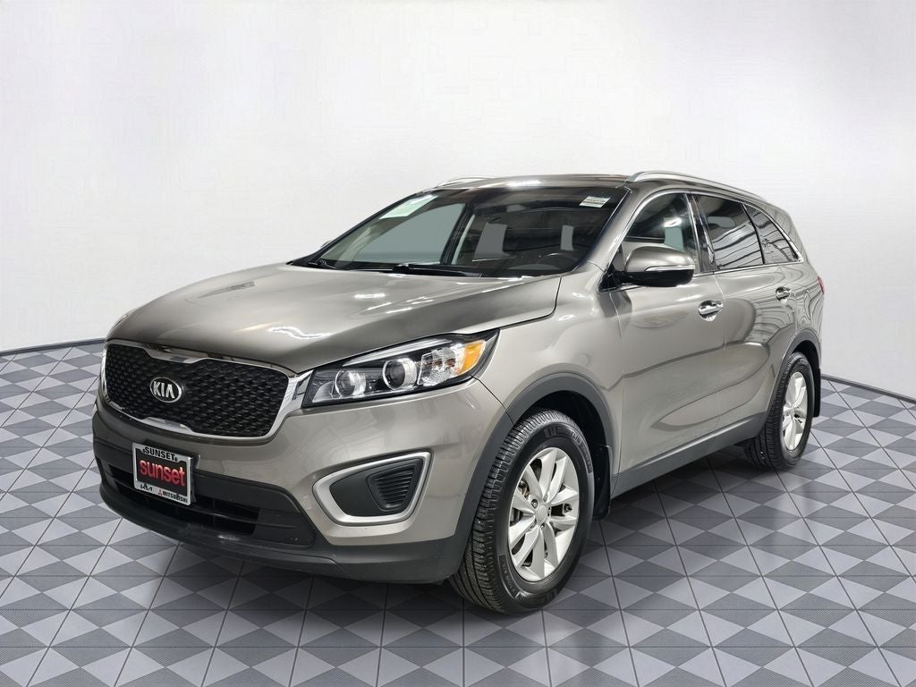 2016 Kia Sorento LX