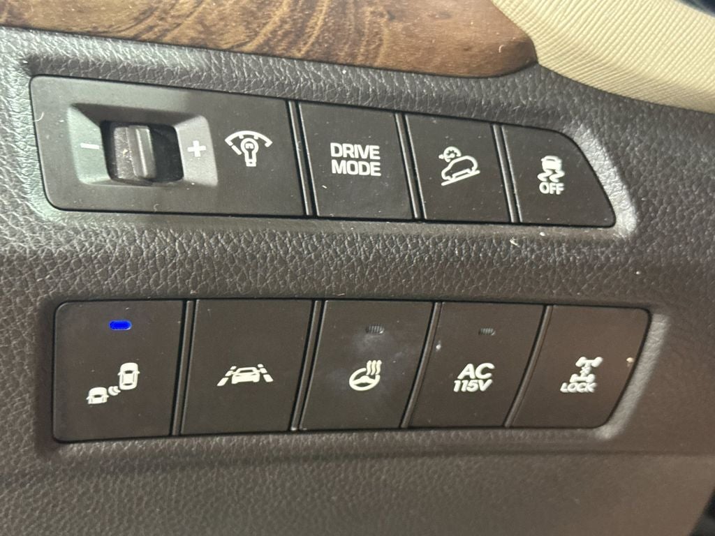 2017 Hyundai Santa Fe SE Ultimate