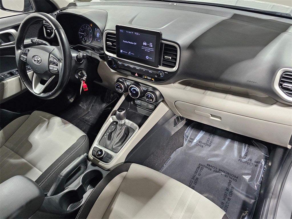 2022 Hyundai Venue SEL