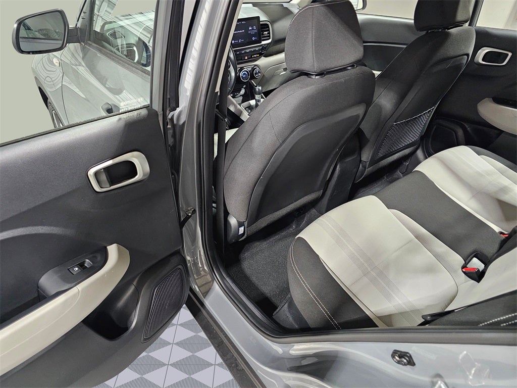 2022 Hyundai Venue SEL