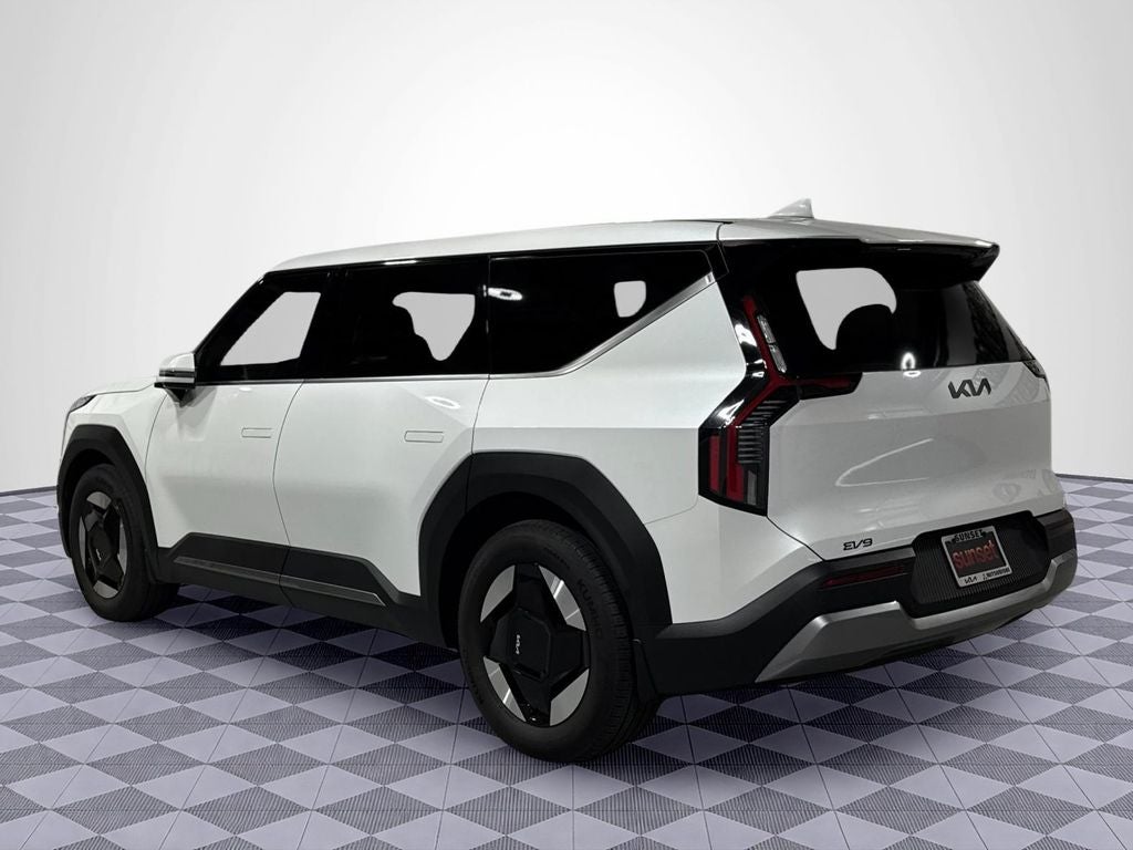 2024 Kia EV9 Light