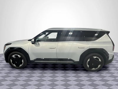 2024 Kia EV9 Land