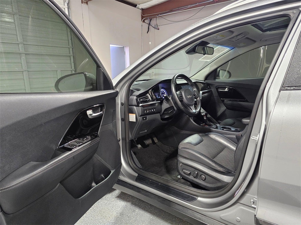 2022 Kia Niro LXS