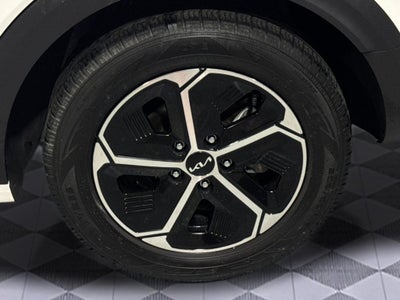 2023 Kia Niro EX