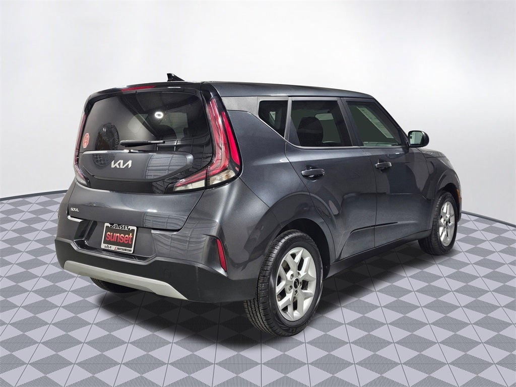 2024 Kia Soul LX