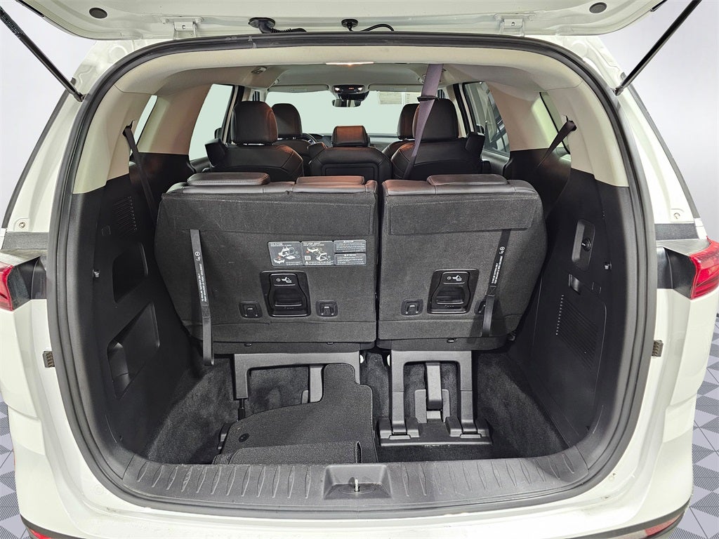 2024 Kia Carnival LX