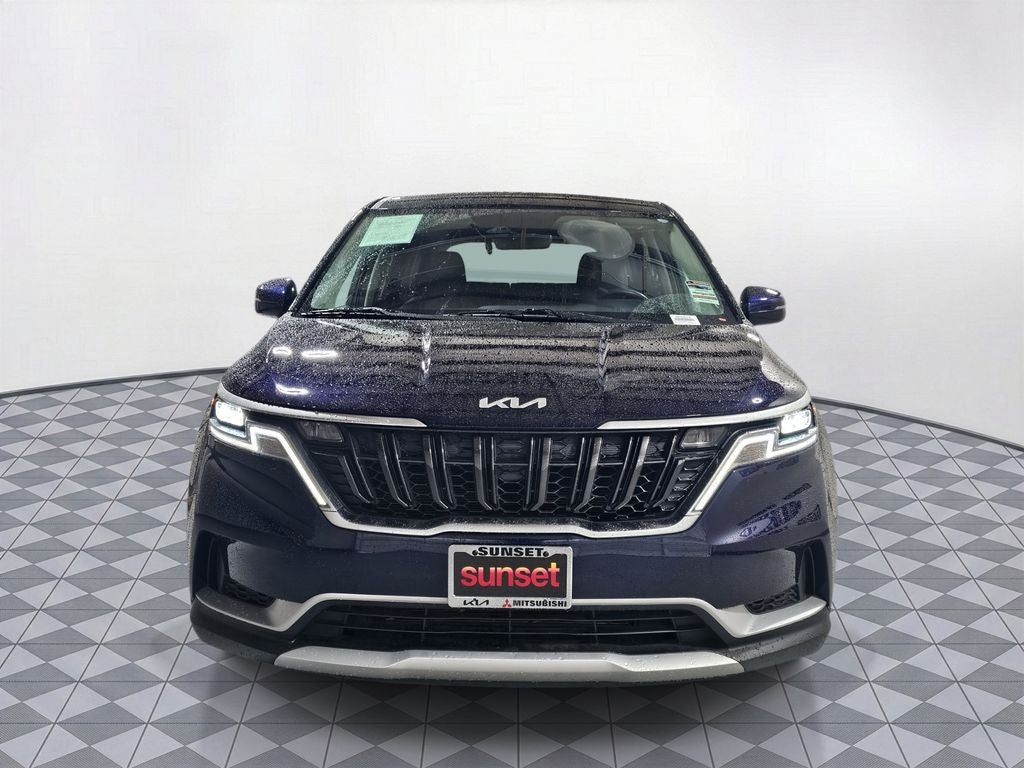 2022 Kia Carnival LX