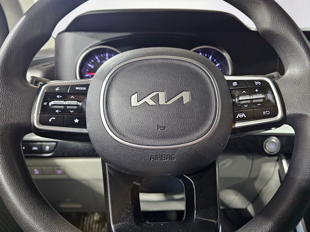 2022 Kia Carnival LX