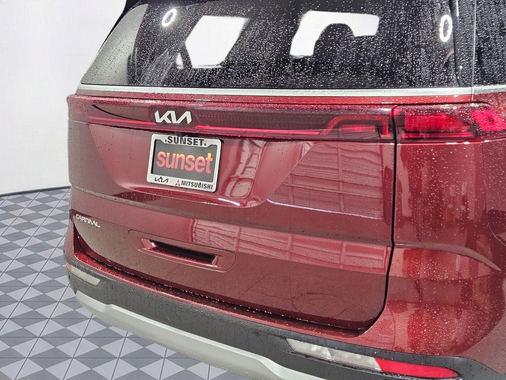 2024 Kia Carnival LX