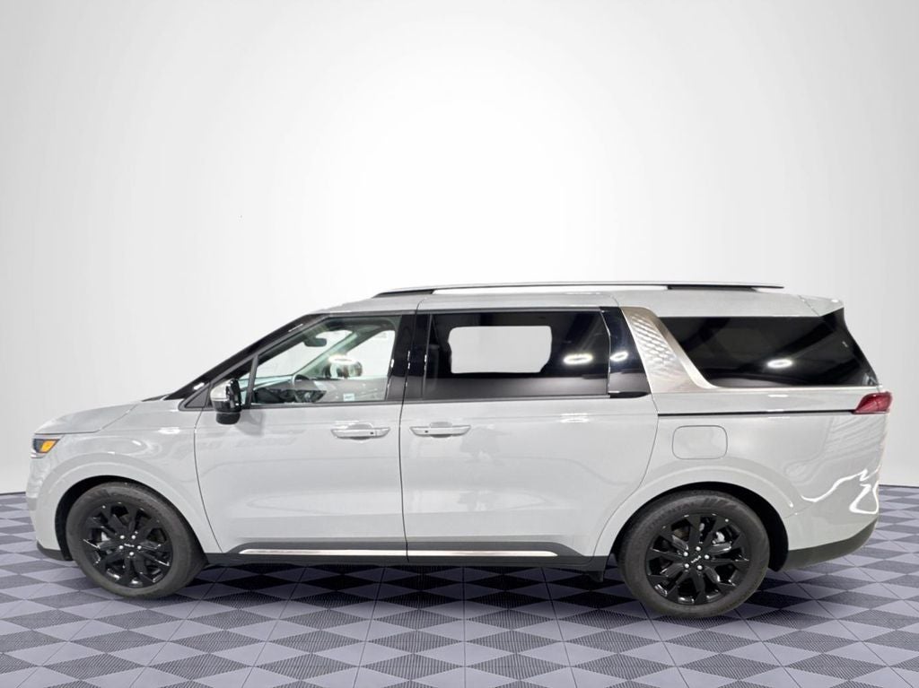 2024 Kia Carnival SX