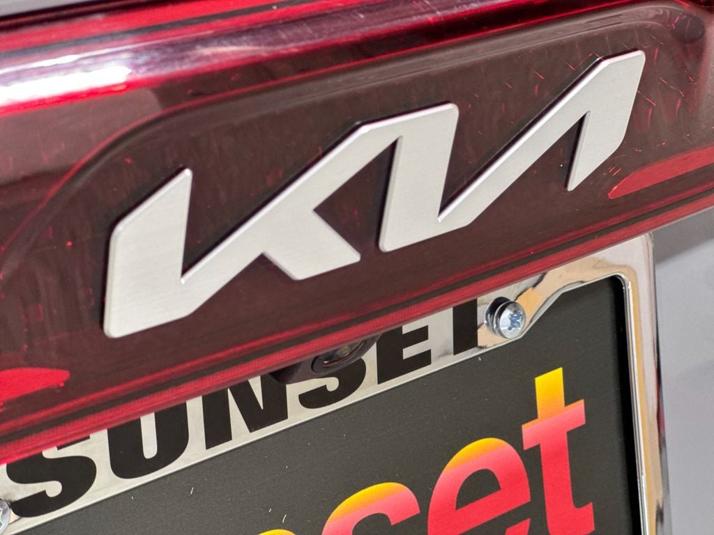 2024 Kia Carnival SX