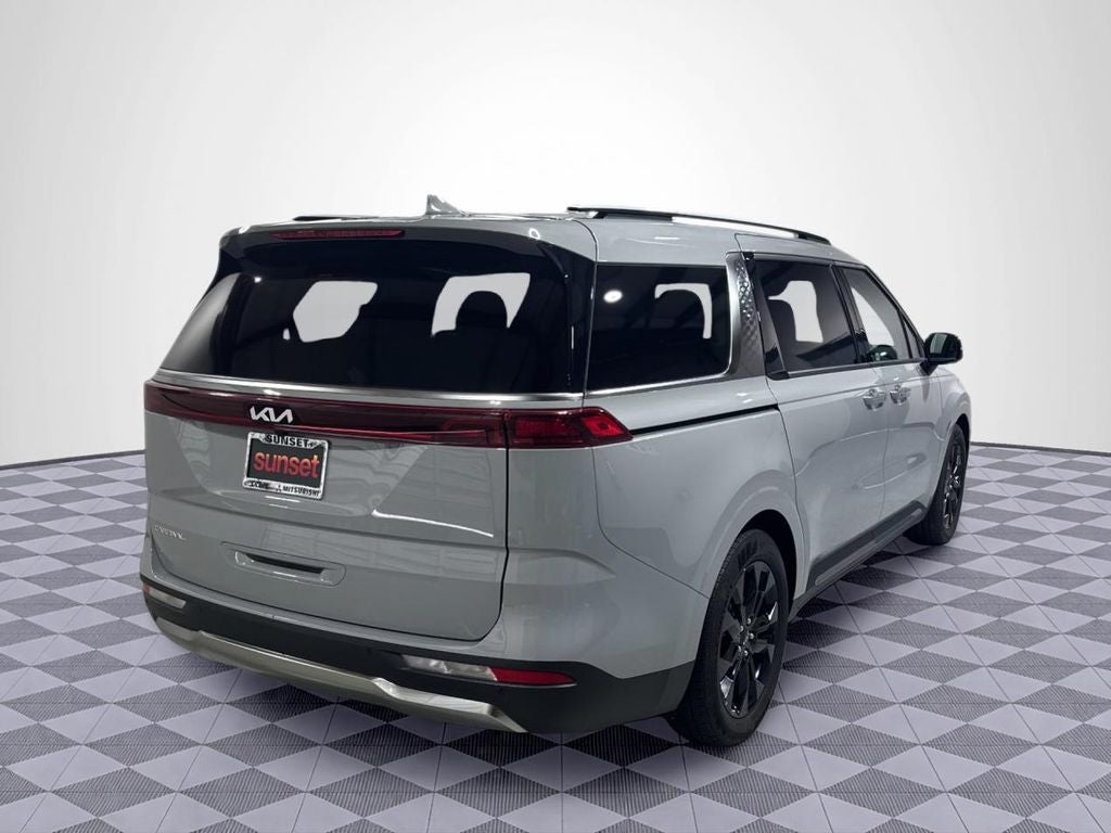 2024 Kia Carnival SX