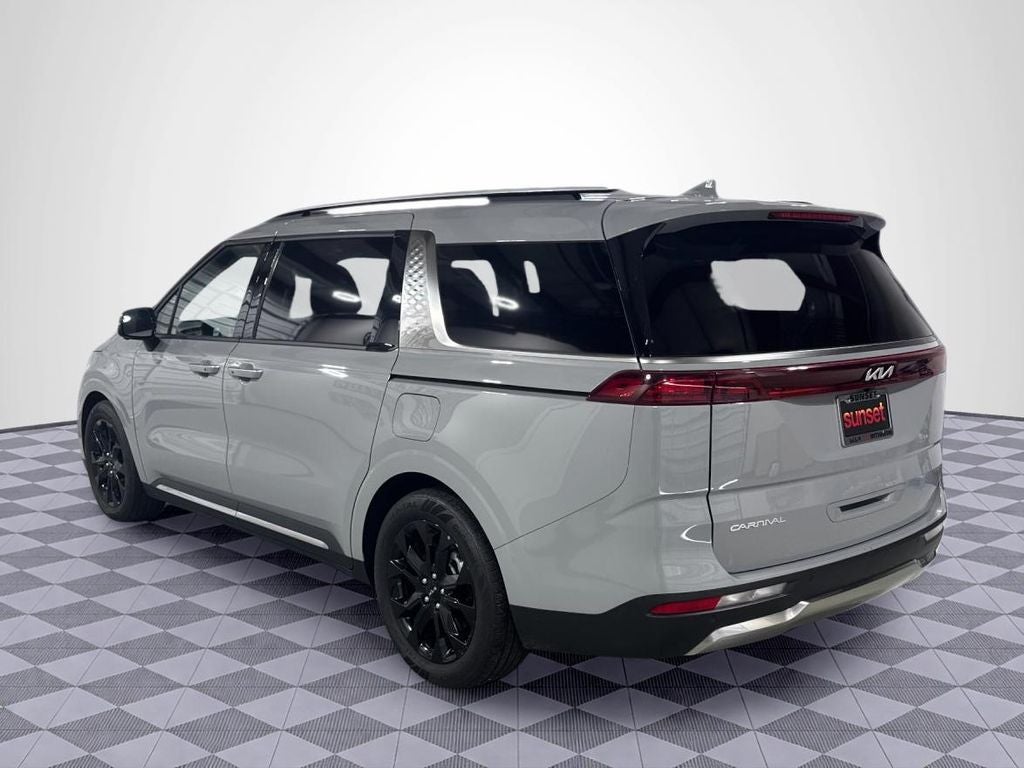 2024 Kia Carnival SX