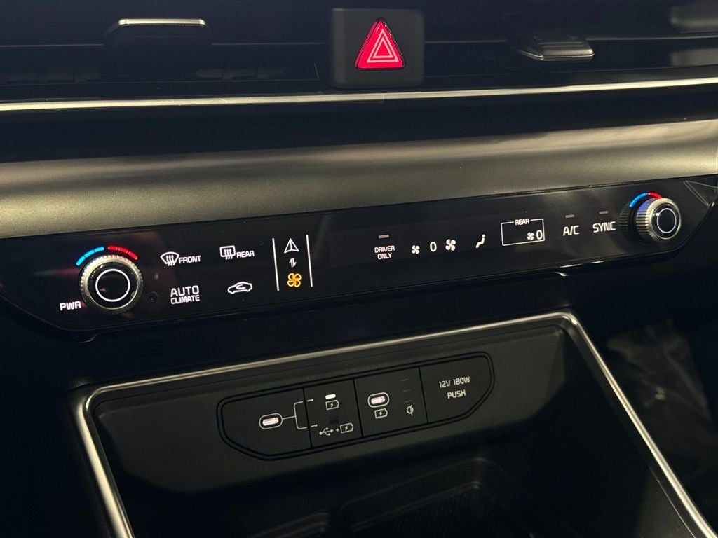 2025 Kia Carnival Hybrid SX