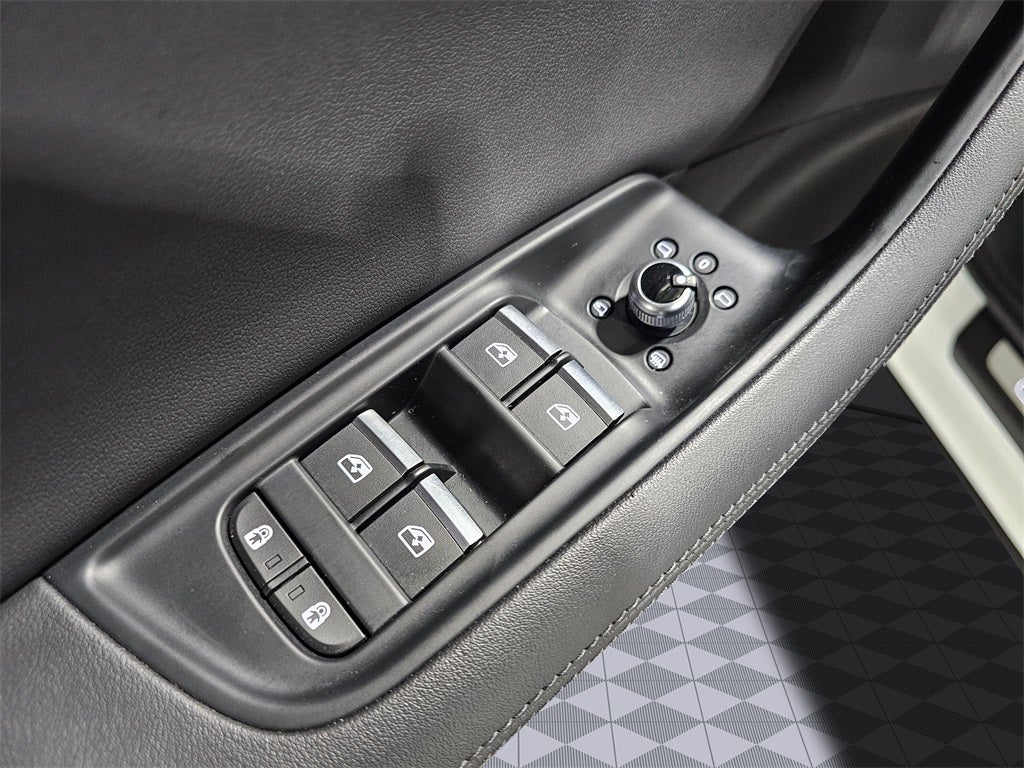 2023 Audi Q7 55 Premium Plus quattro